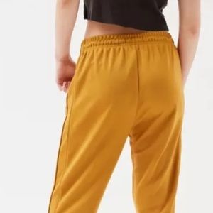 Standard Cloth Soccer Track Pant
